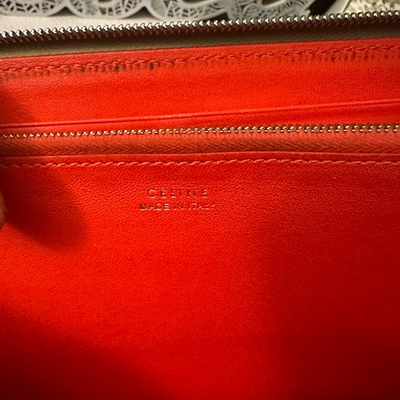Preloved Celine Wallet Card Bill Holder Large Zip Multifunction (Made In Italy) - Picture 13 of 16